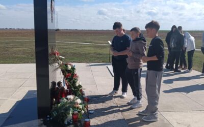 Učenici osmih razreda OŠ Suhopolje posjetili Vukovar