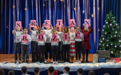 Božićna priredba učenika i učitelja Osnovne škole Suhopolje