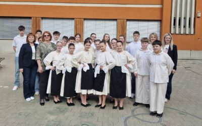 Učenici Osnovne škole Suhopolje oduševili nastupom u Pečuhu prigodom Dana hrvatskoga jezika
